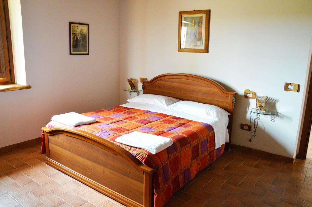 Agriturismo La Collina Massa Martana Exterior photo